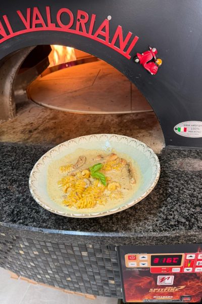 פסטה במסעדה האיטלקית פיצה די קלאס ליד צוריאל חוסן ומעלות כפר ורדים