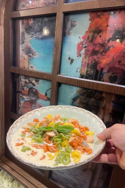 פסטה ברוטב שמנת בפיצה די קלאס בפקיעין מסעדה איטלקית